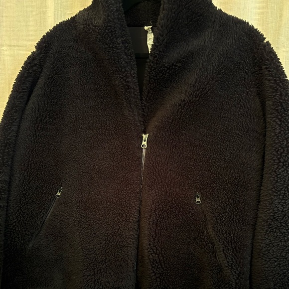Also Sherpa Jacket - Picture 2 of 3